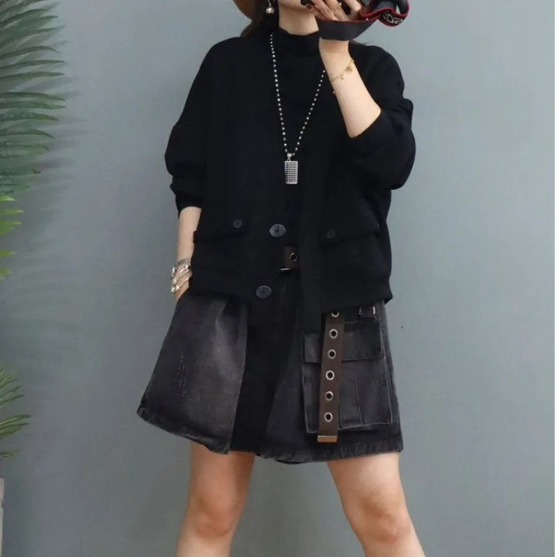 

Korean Fashion Cotton V-neck Sweatshirt Jacket Women 2025 New Autumn Loose and Versatile Solid Color Long Sleeved Cardigan