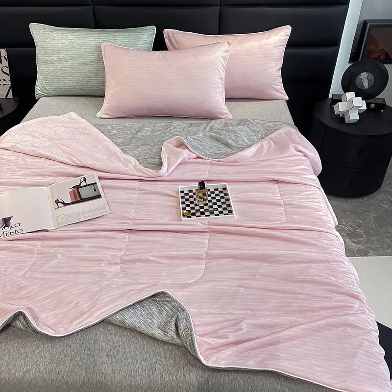 Nordic Striped Silky Summer Cooling Quilt Cozy Quilted Air Condition Thin Quilts for Dorm Skin-Friendly Blanket for Naked Sleep