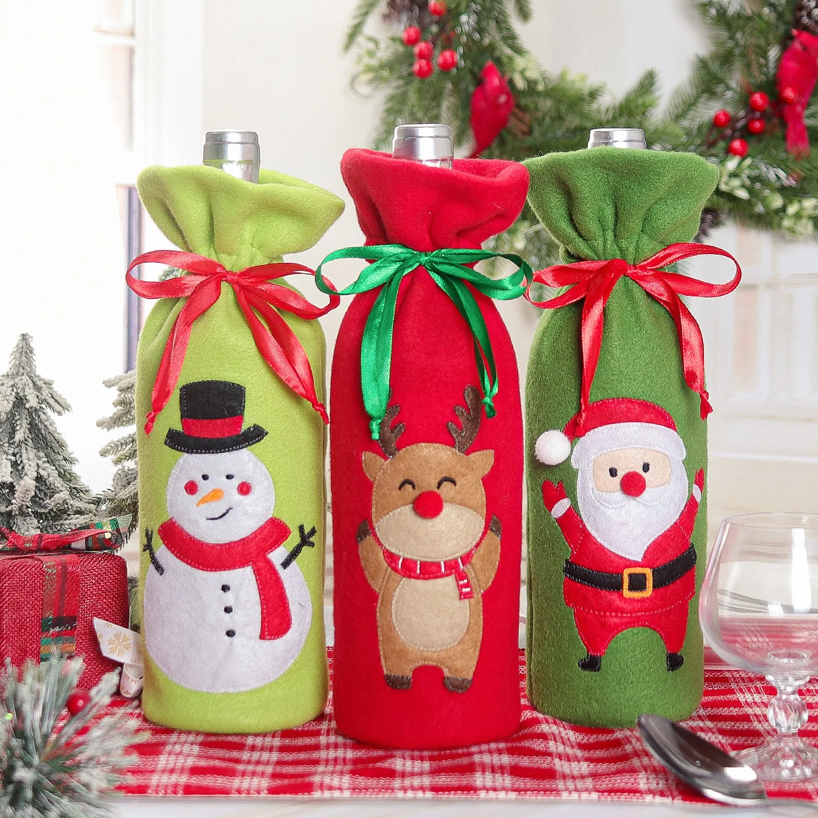 Christmas Wine Bottle Bag Cloth Santa Claus Snowman Reindeer Red Wine Bottle Set Bag Festive Table Decoration Wine Accessory