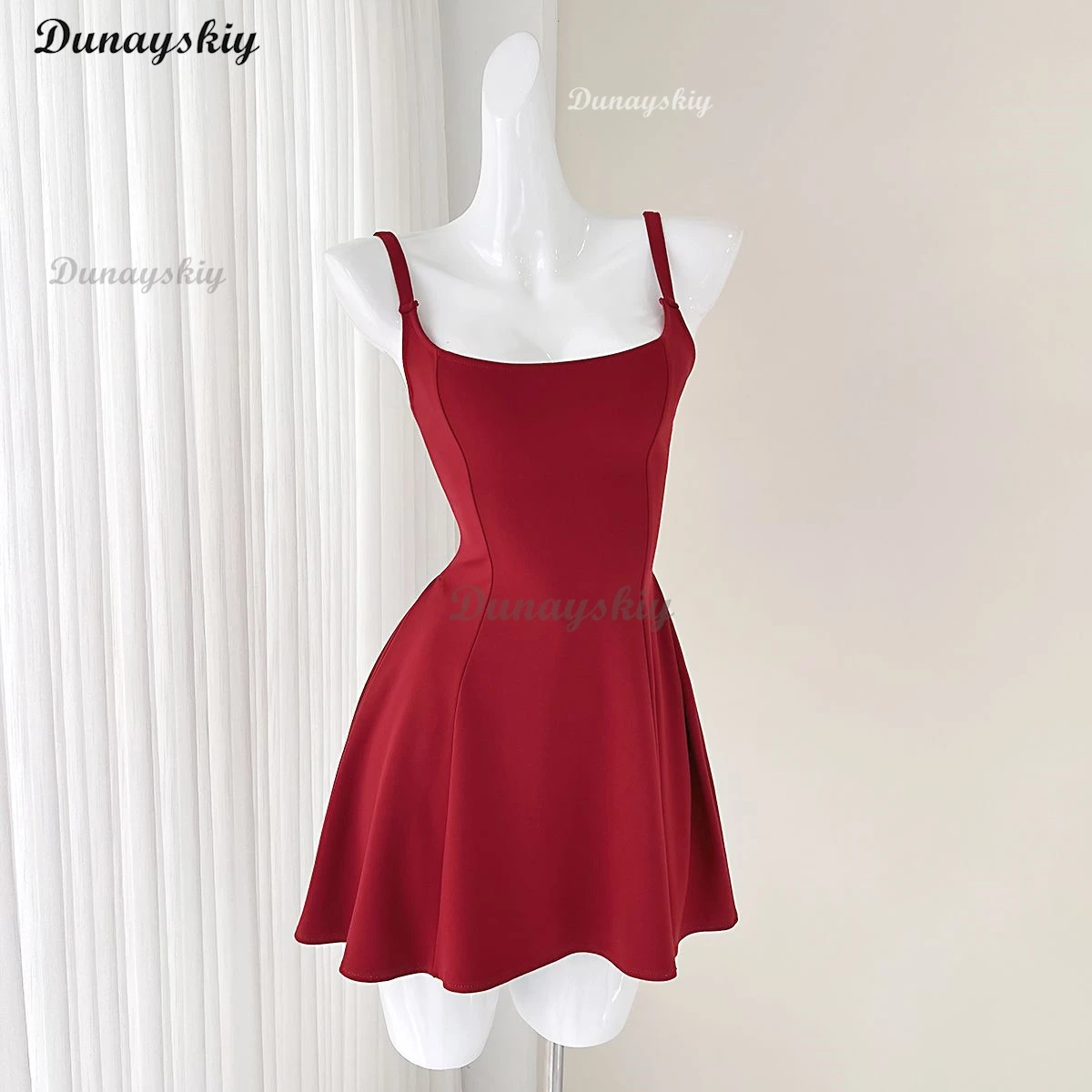 ميتا تأثيري لعبة MiSide مجنون زي شعر مستعار الدعامة الطفولة النساء الابتدائية Yandere الزي هالوين زاحف ميتا حفلة كون وتتسابق