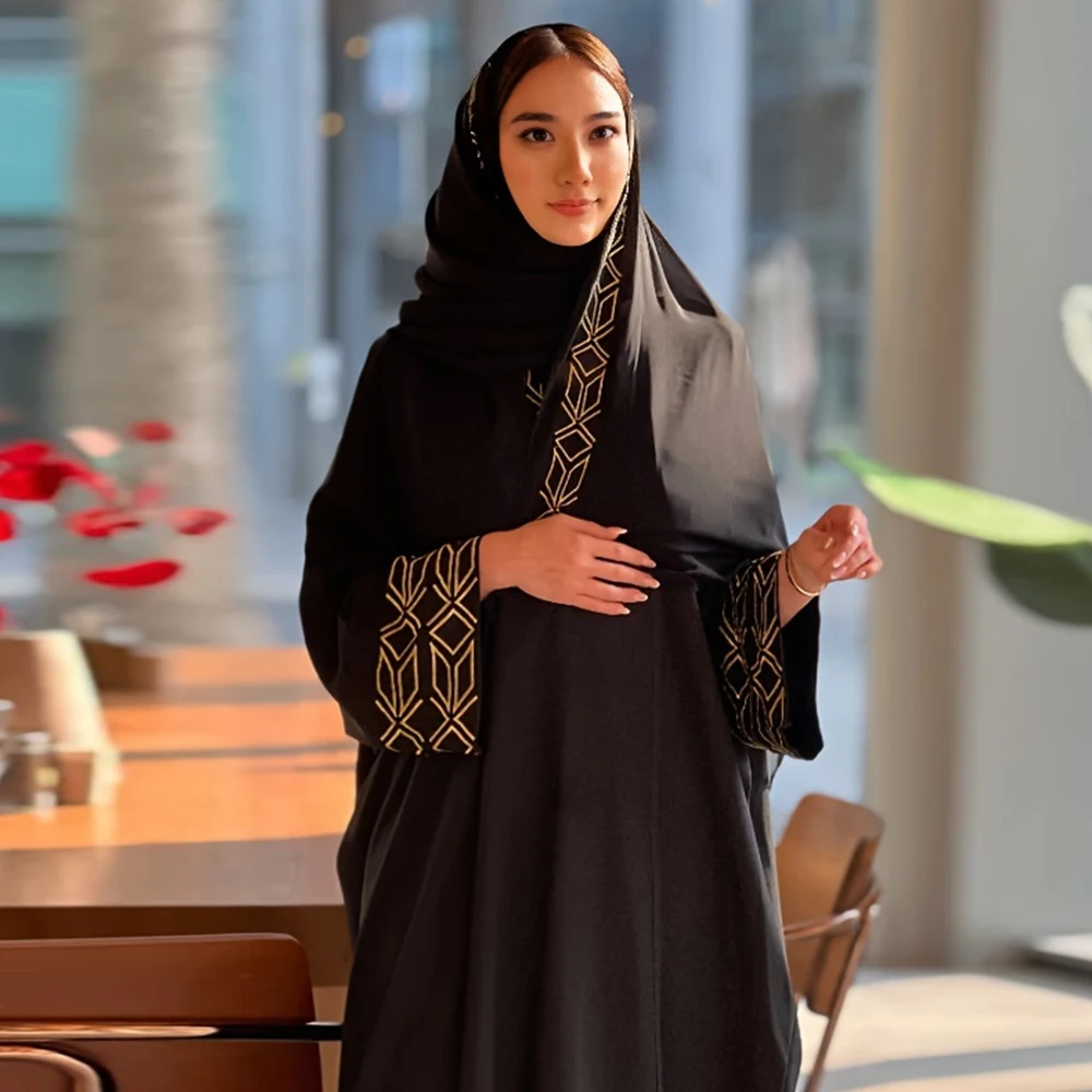 Muslim Hijab Abayas For Women Arab Ramandan Eid Gold Embroidery Open Modest Abaya Dubai Kaftan Dresses Islamic Clothing 2024 New