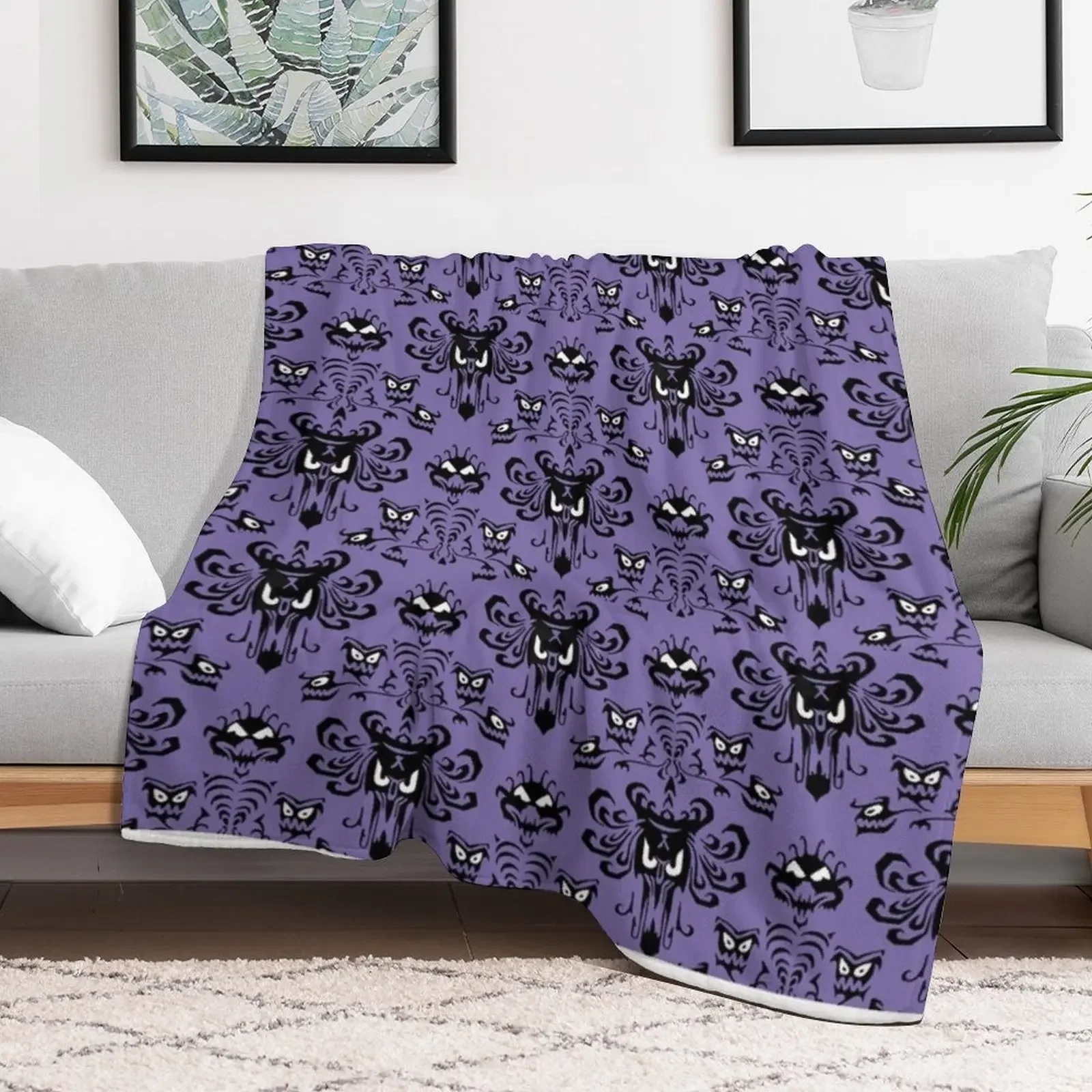 Purple Haunted Mansion Wallpaper Throw Blanket Cozy Light Blanket for Travel Camping Picnic