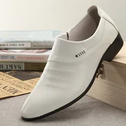 2024 scarpe eleganti da uomo classiche Slip on scarpe in pelle per uomo Plus Size punta a punta Business Casual scarpe formali da uomo per il matrimonio