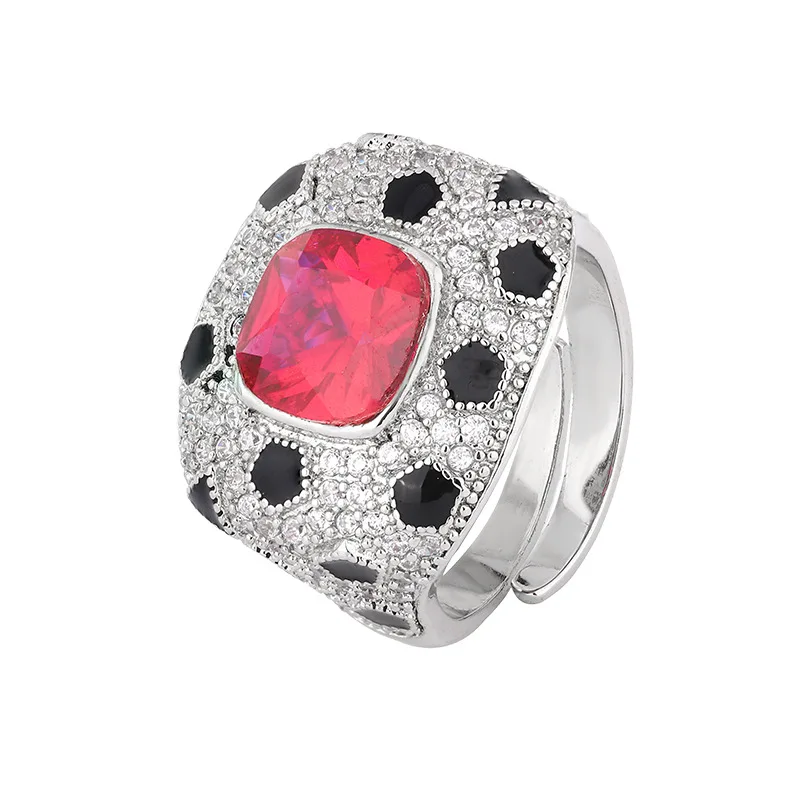 New Gold-Plated Gemstone Corundum Elegant Spotted Ring for Women 8*8