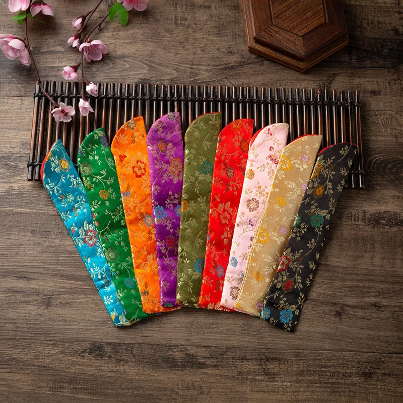 New Chinese Style Hand Fan Cover Embroidered Flowers Portable Folding Fan Cover Dustproof Protective Cover Home Decoration