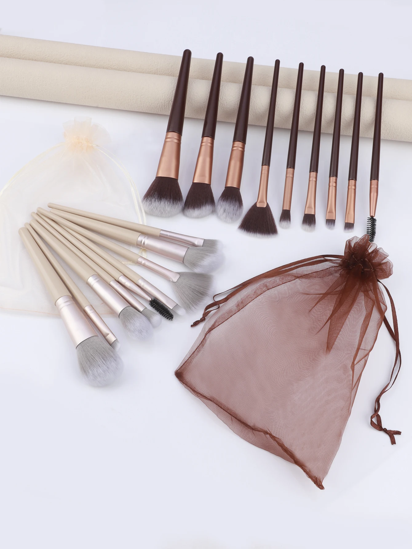 限定版 9 本ブラシセット プレミアム合成ファンデーション パウダー コンシーラー アイシャドウ、チーク メイクアップ ブラシ