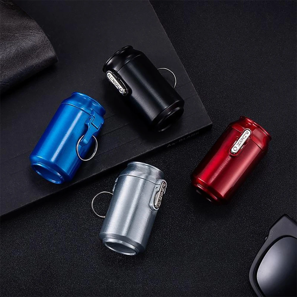 Drink Can Shape Car Ashtray with Lid Portable Metal Cigarette Ash Tray with Keychain for Outdoor Travel Smoker Gift