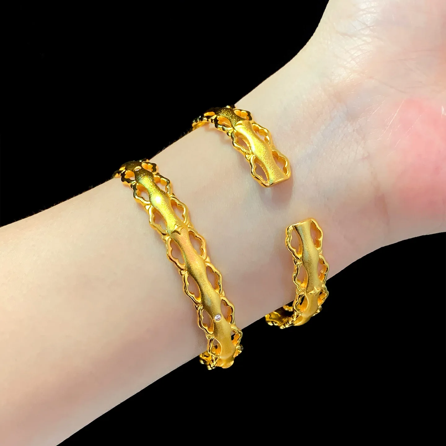 

Gold Shop Same 9999 24K Real Gold Women's Gold Bracelet with hollowed out diamond inlay, adjustable opening for gift, luxurious