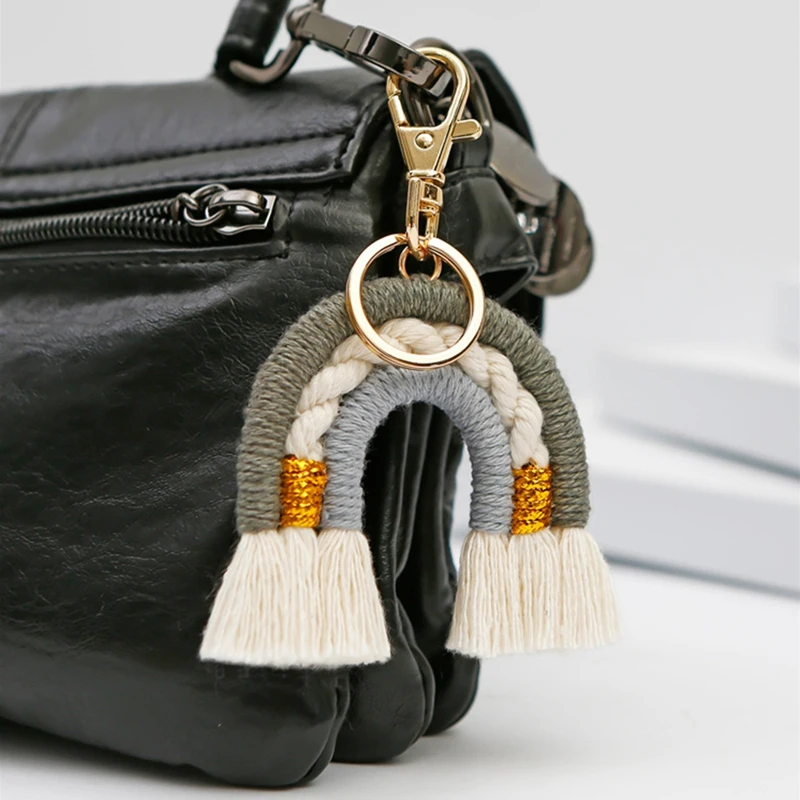Portachiavi arcobaleno Macrame, portachiavi intrecciato a mano, ciondolo chiave arcobaleno colorato Boho per borsa zaini borsa chiave auto