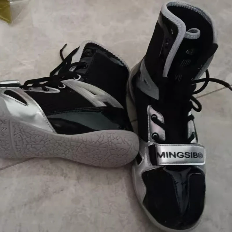 

Новые крутые мужские борцовские ботинки, Нескользящие боксерские кроссовки для мужчин, домашняя мужская тренировочная обувь для спортзала, боевая обувь, боксерская обувь для мужчин