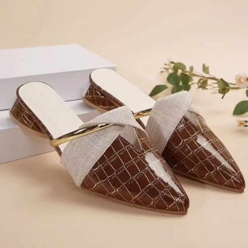 

Женские неглубокие сандалии с крокодиловым узором, пикантные лакированные металлические туфли на тонком высоком каблуке с острым носком, тапочки на низком каблуке