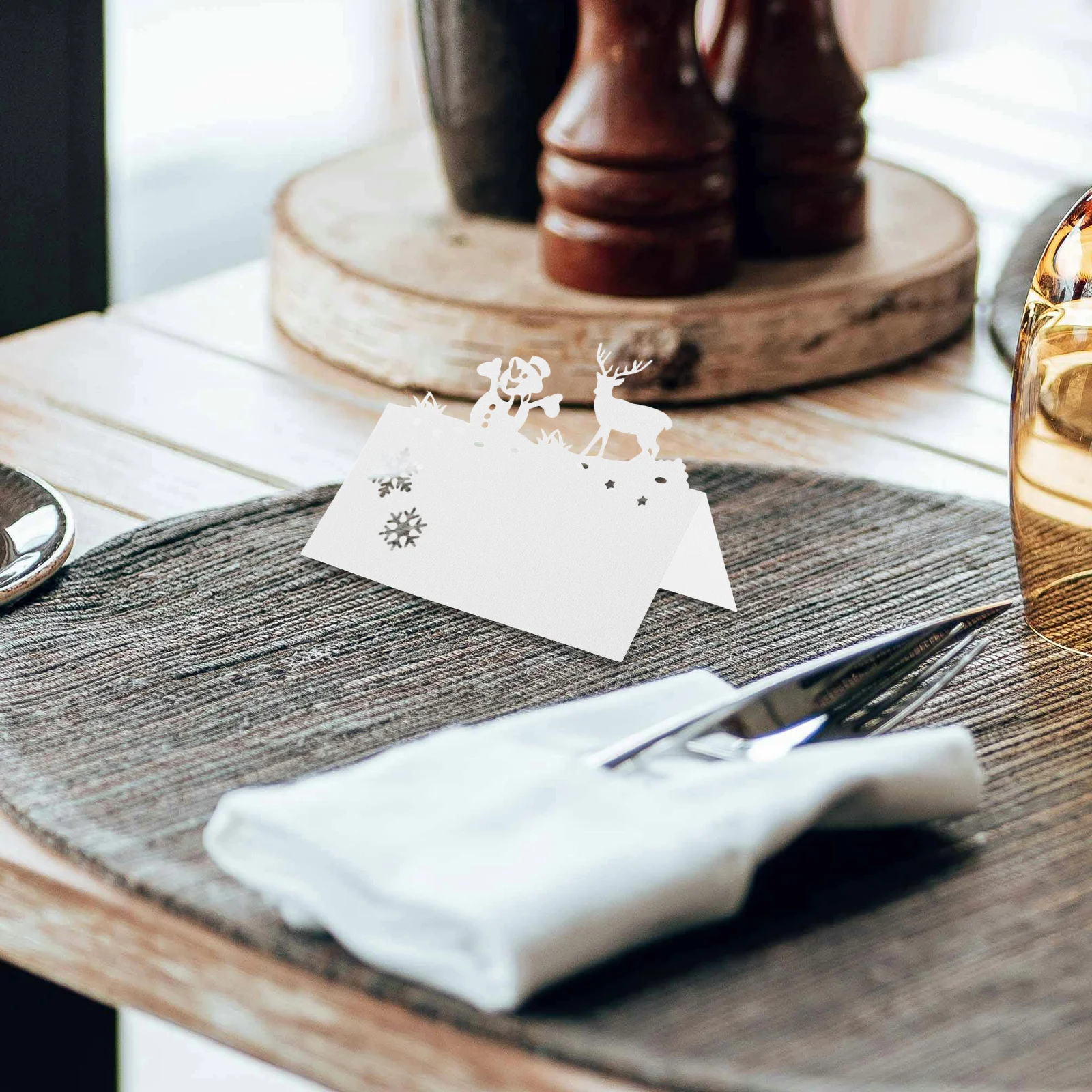 

50Pcs Christmas Place Cards Detailed Snowman Reindeer Artwork Table Name Cards for Holiday Party Wedding Dinner Seating