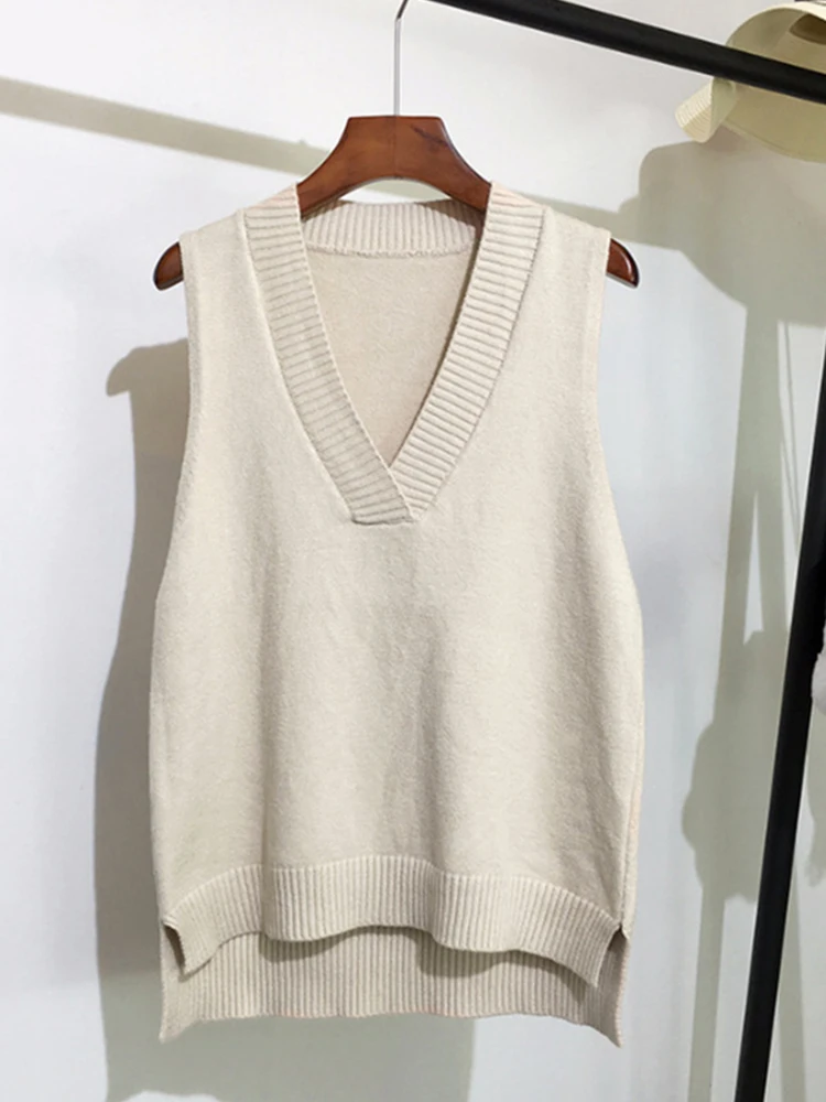 

V-neck knitted vest women's sweater autumn and winter new Korean loose wild sweater vest sleeveless sweater