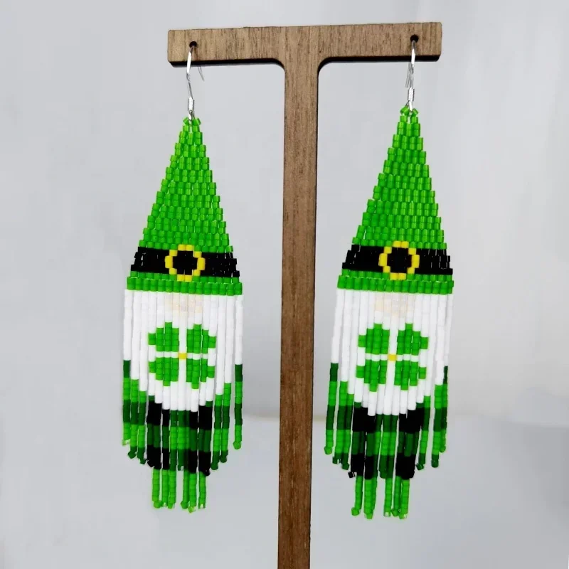 

Beaded earrings Tassel Robot Design Originality Hand knitting Bohemia Alloy Tide Geometry Female Green Rice bead earrings