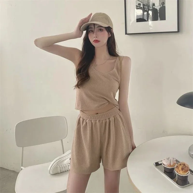 

Женские короткие комплекты с высокой талией, спортивный костюм из 2 предметов, классический новый коордированный корейский стиль, летняя мода, 2025 г., повседневные женские шорты