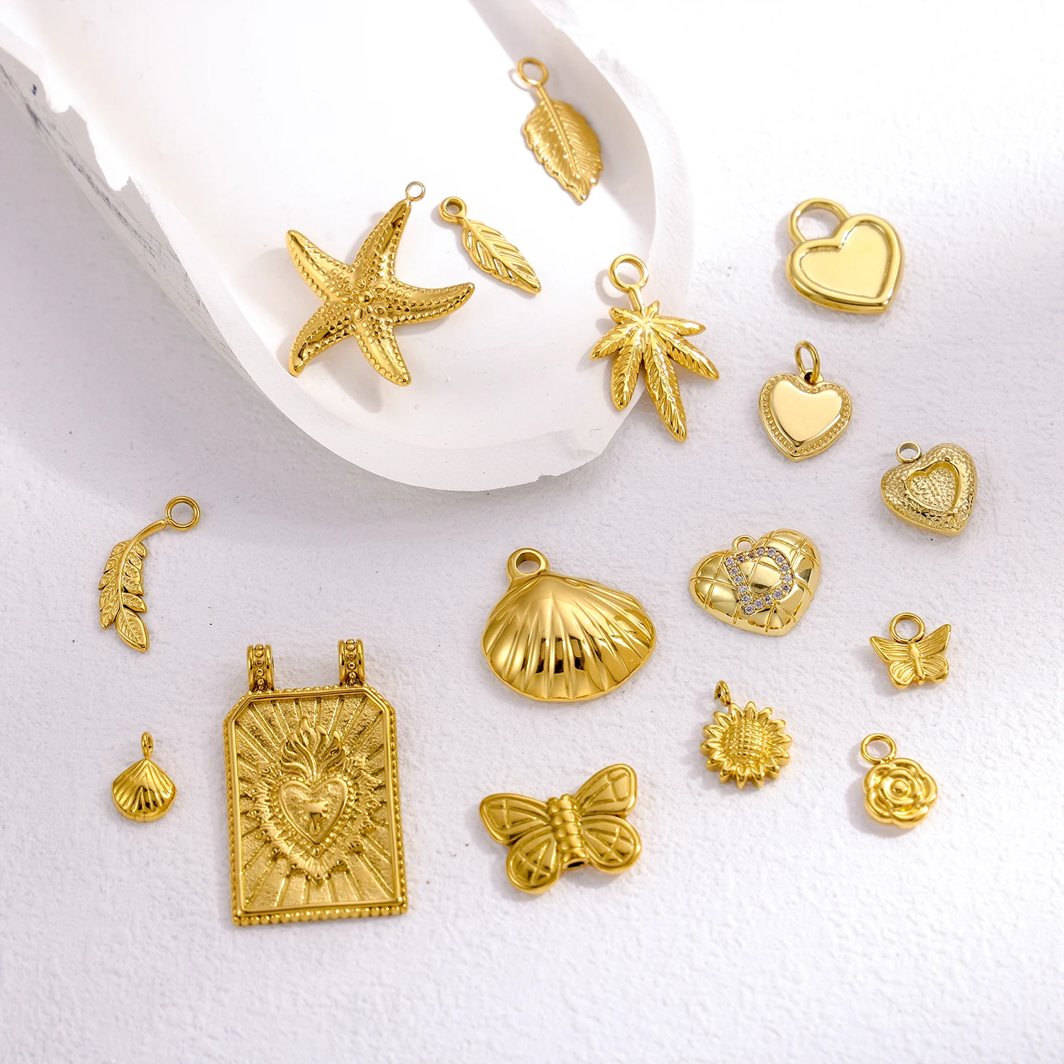 CARLIDANA Non Tarnish Stainless Steel Butterfly Heart Love Leaf Starfish Shell Diy Charms Pendant Jewelry Accessories