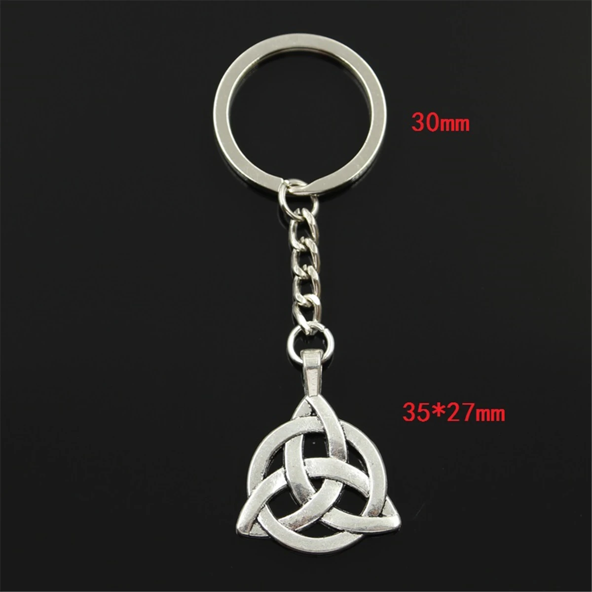 Fashion Keychain 35x27mm Irish Knot Amulet Talisman Silver Color Pendants DIY Men Car Key Chain Ring Holder Souvenir For Gift