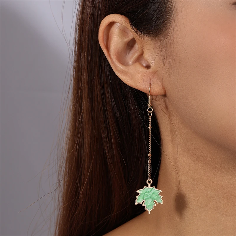 Fashion Maple Leaf Earrings for Women Long Dange Earrings Girls Friend Party Festival Jewelry Gifts