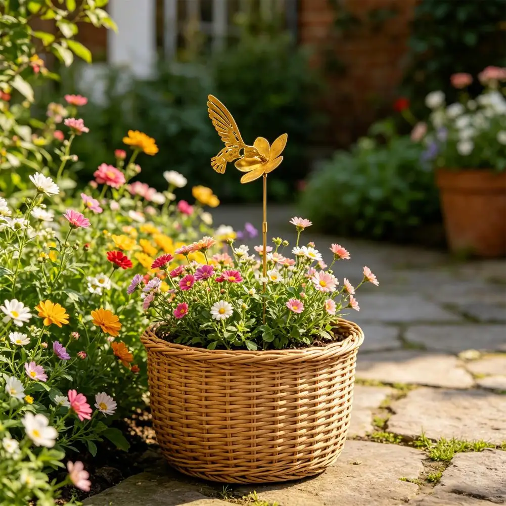 Rusty Hummingbird Flower Garden Stake Weather-proof Metal Outdoor Yard Lawn Patio Pathway Iron Floral Bird Stake Decoration Orna