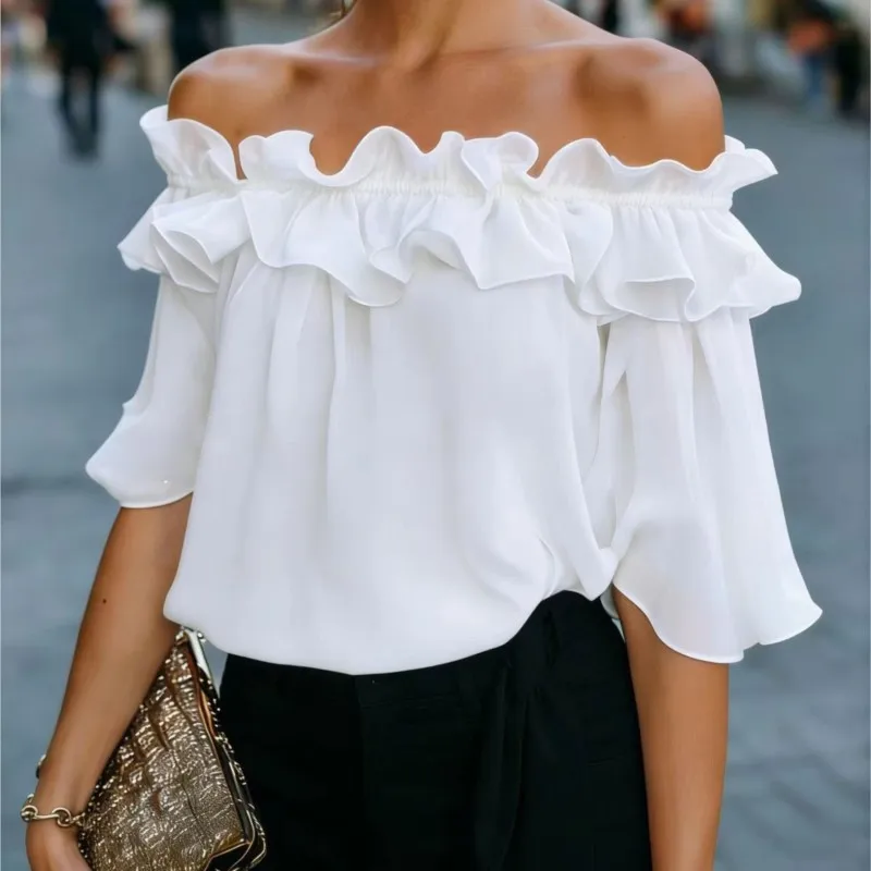 

Сексуальная блузка с вырезом на одно плечо и рюшами, элегантная женская белая блузка с коротким рукавом, летняя модная повседневная свободная рубашка