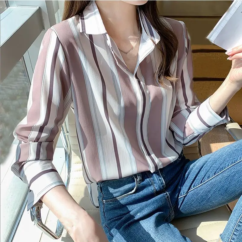 

2024 New Spring Autumn Women Lapel Striped Shirts Female Striped Long Sleeve Shirt Ladies Single-breasted Chiffon Blouses J343