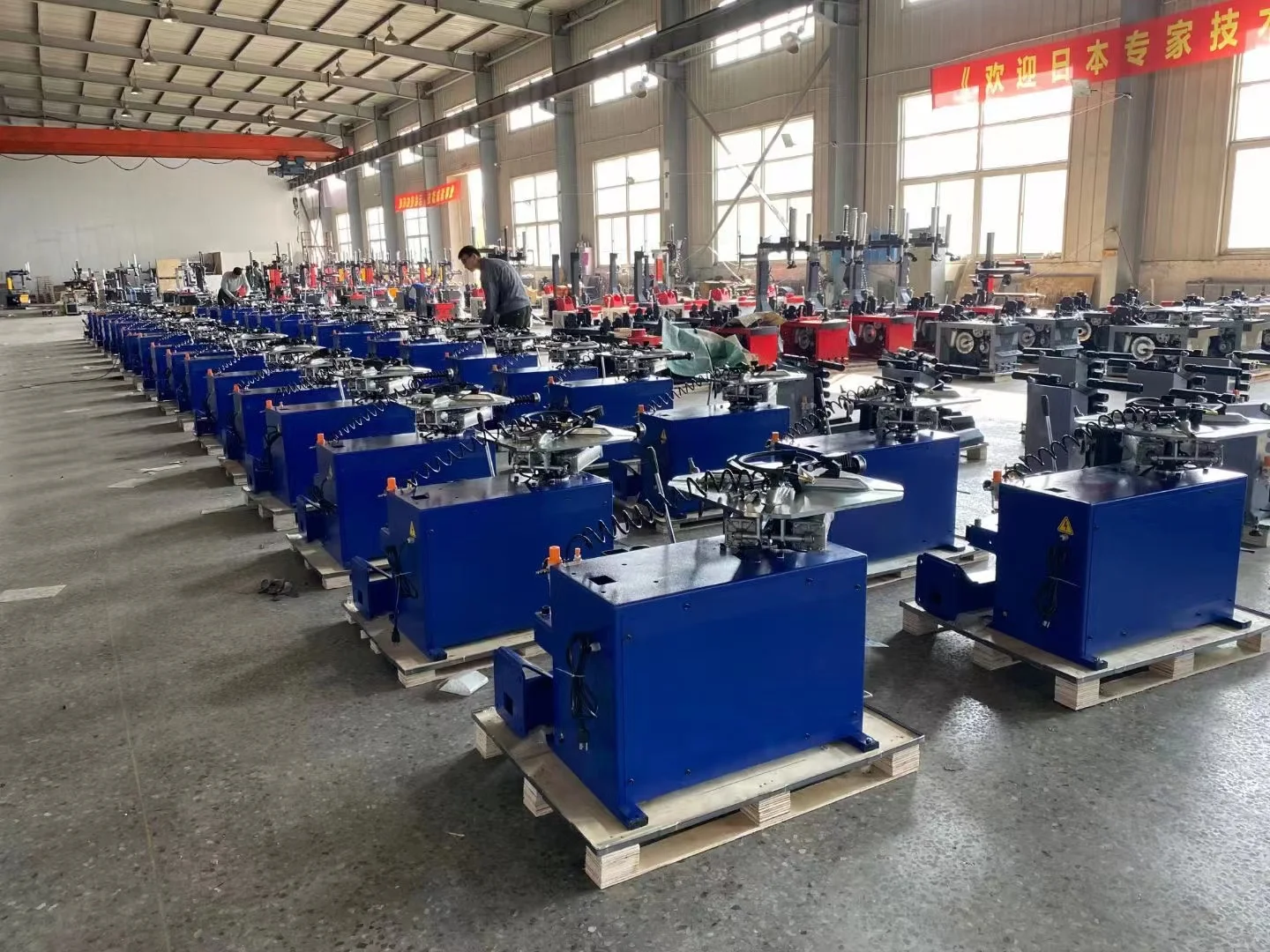 المحمولة الهوائية شاحنة آلة تغيير الإطارات 220 فولت مبدل الإطارات في باكستان المحمولة شاحنة الإطارات مبدل 220 فولت #6