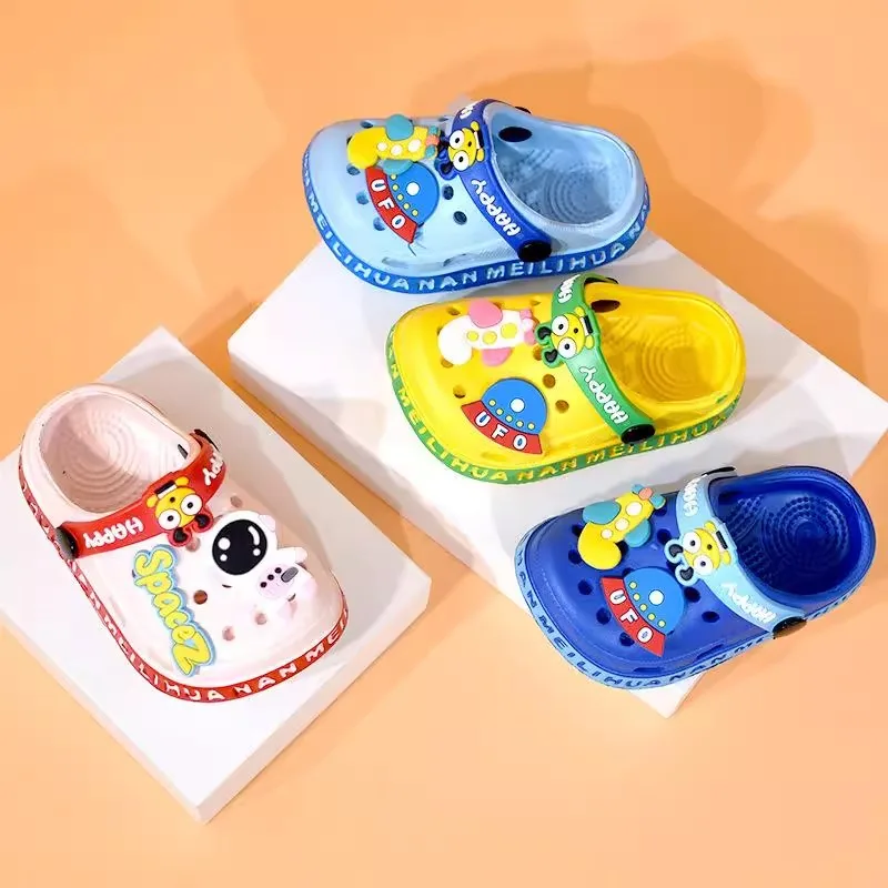 

Children's Shoes Cartoon Baby Soft-Soled Sandals – Ultra-Light Anti-Slip Infant Closed-Toe Sandals for Boys & Girls Beach