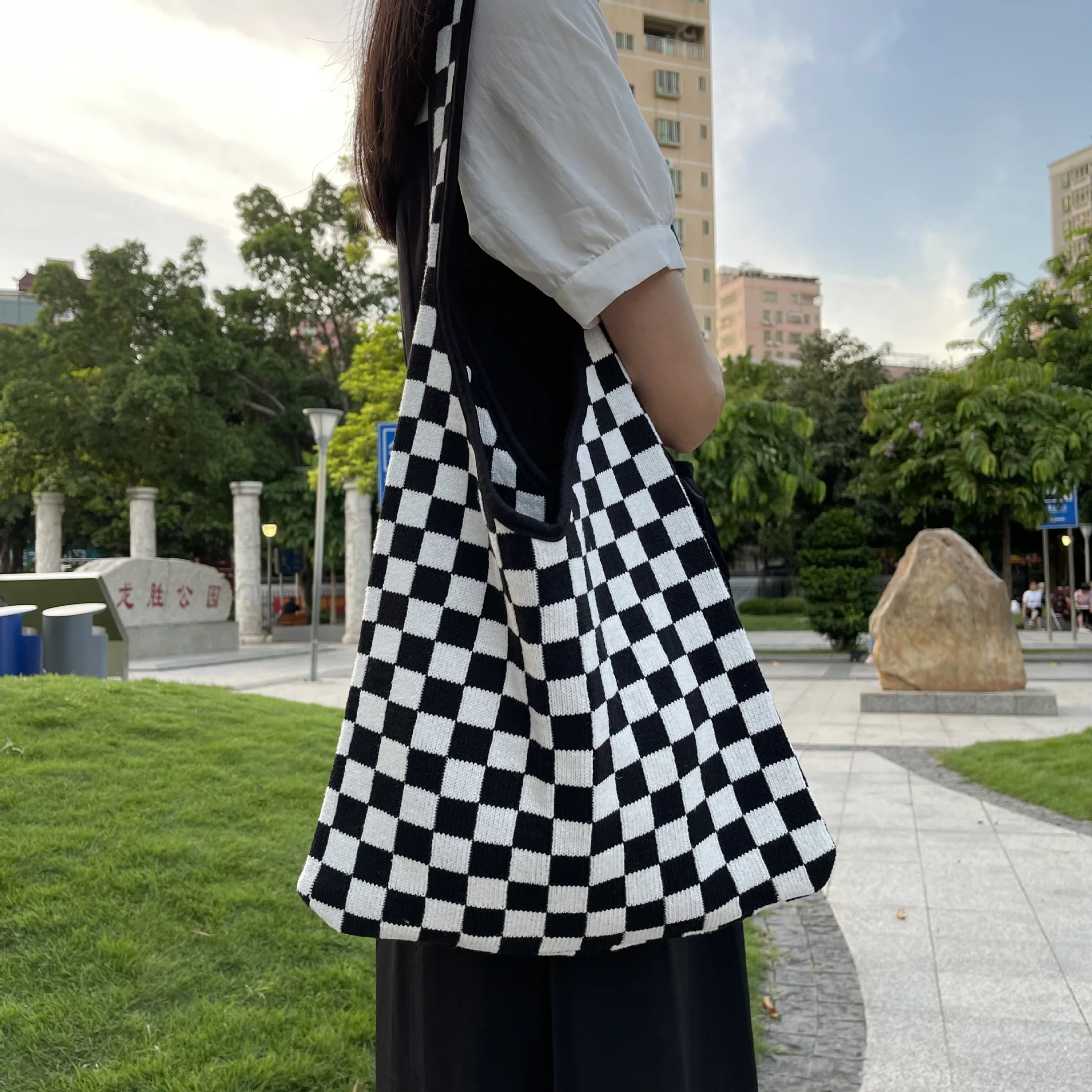 Knit Handwoven Black and White Checkerboard Shoulder Eco Bag Plaid Long Strap Retro Vintage Fashion French Minimalism Style Tote