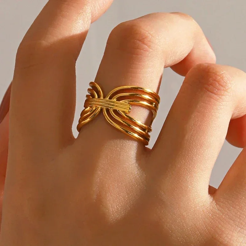 Uorich Simple Fashion Geometric Stainless Steel Hollow Out Line Opening Ring for Women Non-fading Jewelry Party Gift Daily Wear
