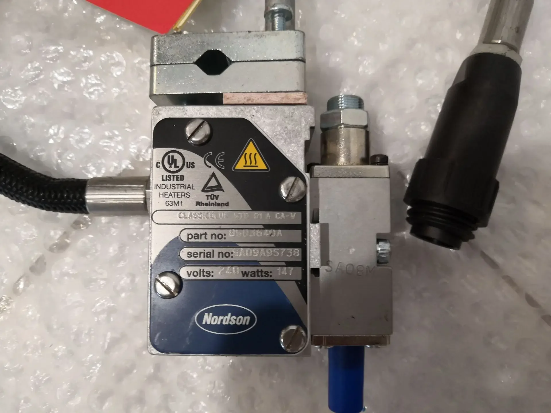 

Пистолет-распылитель термоплавкого клея BCS-CBST-STD01ACA-000-WBAXXXXN01 8503640