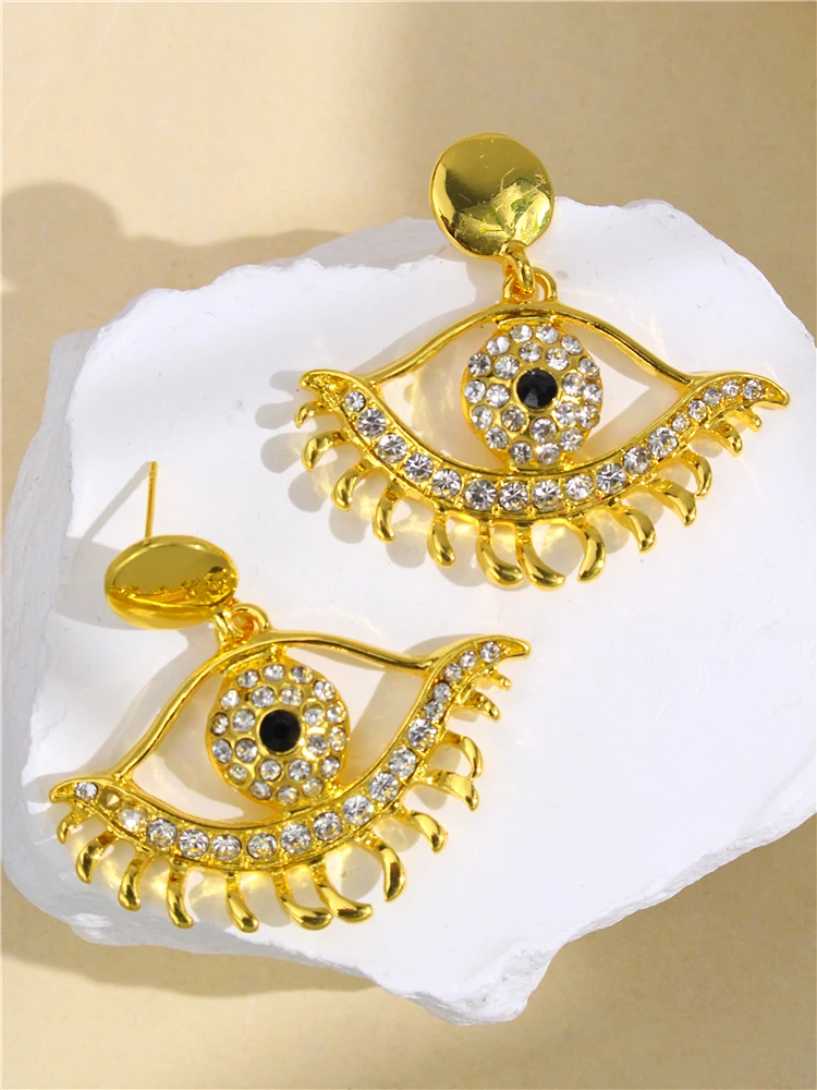 HUANZHI Gold Color Metal Large Eye Earrings for Women Girls Eyelashes Rhinestones Hollow Exaggerated Fashion Party Jewelry Gifts