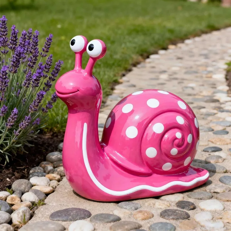 Custom eco-friendly outdoor resin sculptures that provide art decoration for public rest areas