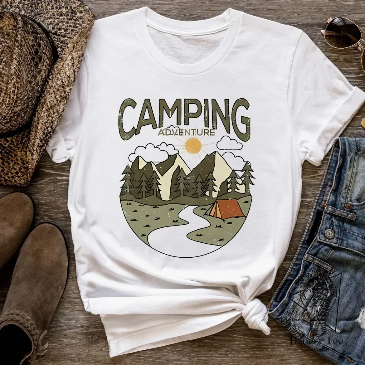 Fashion Style Short Sleeved Clothing O-Neck T-Shirt Women\'s Mountain Camping Pattern Basic T-Shirt Printed Casual Top T-Shirt.