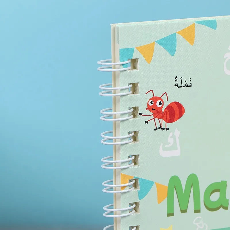 Cahier d'apprentissage du dessin de l'alphabet arabe réutilisable, livre de calligraphie 3D, éducation des nombres pour les enfants, pratique des lettres, nettoyage, ensemble de 4