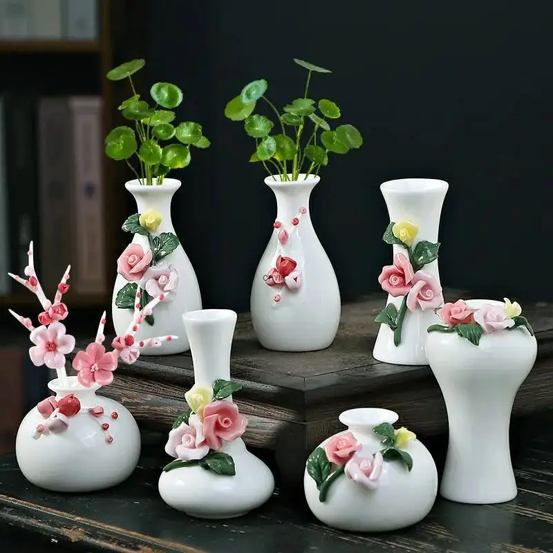 1pcs Pinched Flower Vase Ceramic Hydroponic Mini Flower Arrangement Dried Flower Aromatherapy Bottle Ornament