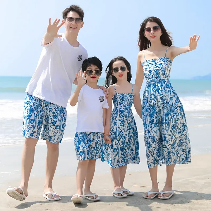 Family Beach Clothes Resorts Look Mom Daughter Matching Blue Smock Dress Vacation Dad and Son Tops Shorts Two Piece Outfits Sets