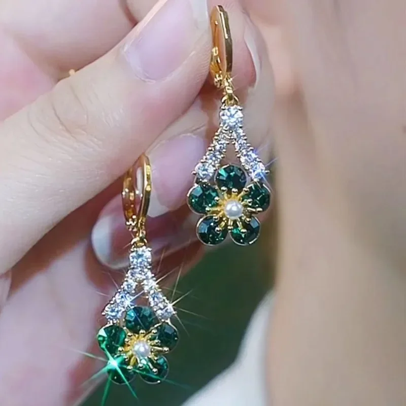 New Summer Luxury Green Crystal Flower Earrings for Women Fashionable Personalized Daily Accessory Party Jewelry Birthday Gifts