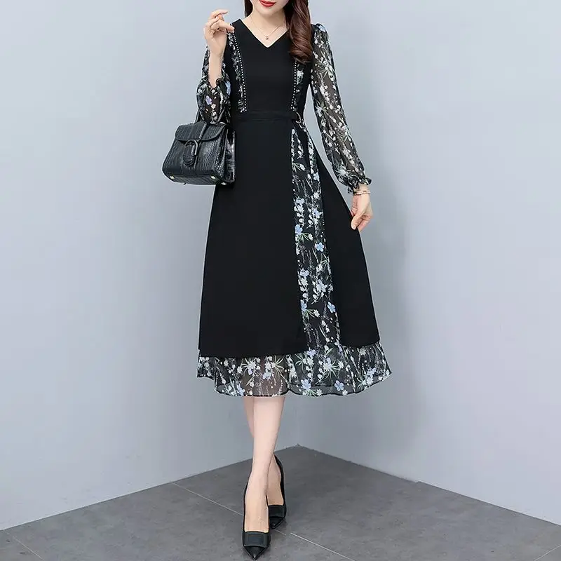 

Elegant V-Neck Beading Dresses Female Clothing Spring Autumn Fashion Patchwork Broken Flowers Commute A-Line Sashes Midi Dress