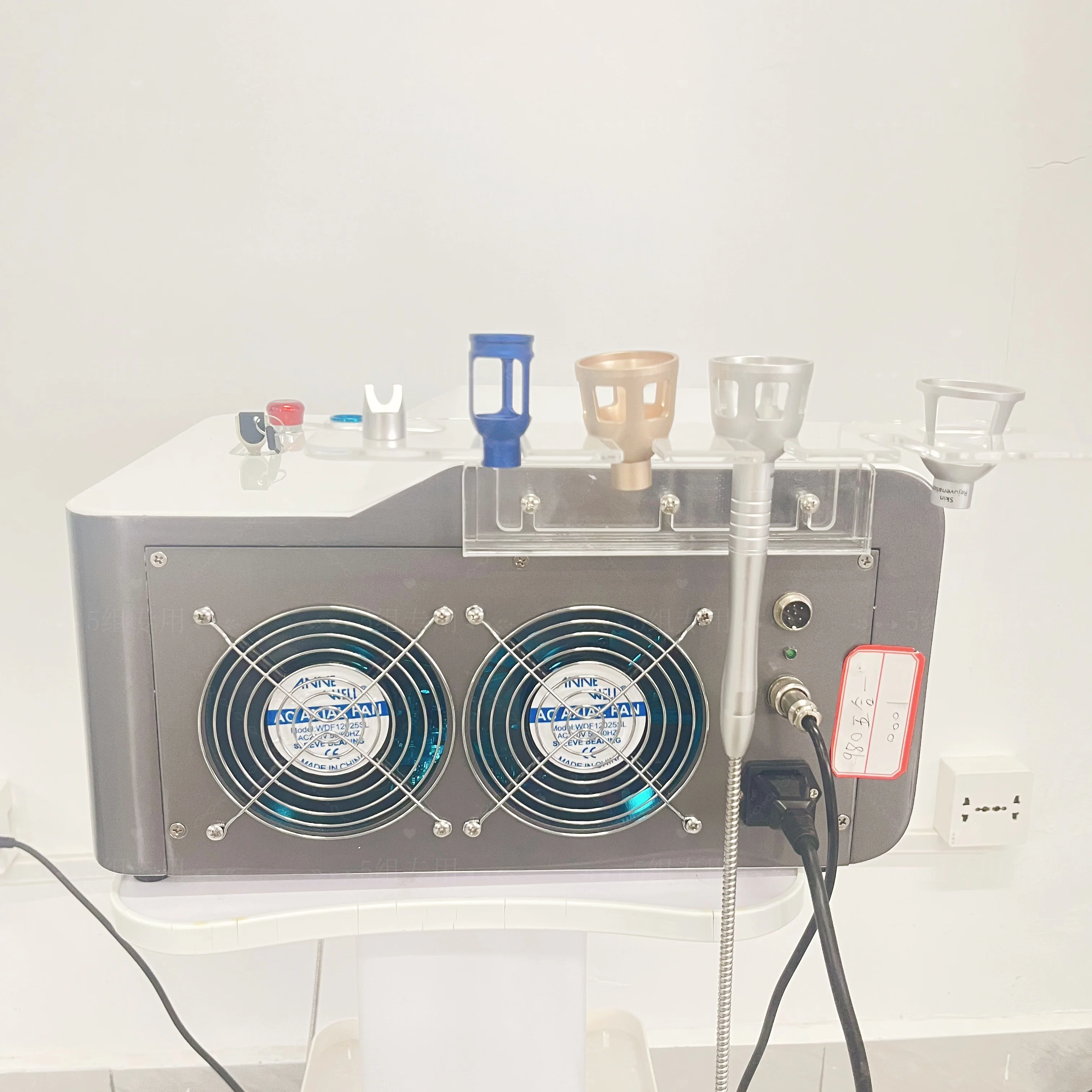 

Portable 980 nm Diode Laser Machine for Skin Fungal Infection Image Vascular Vein Removal Nail Fungus Removal Device