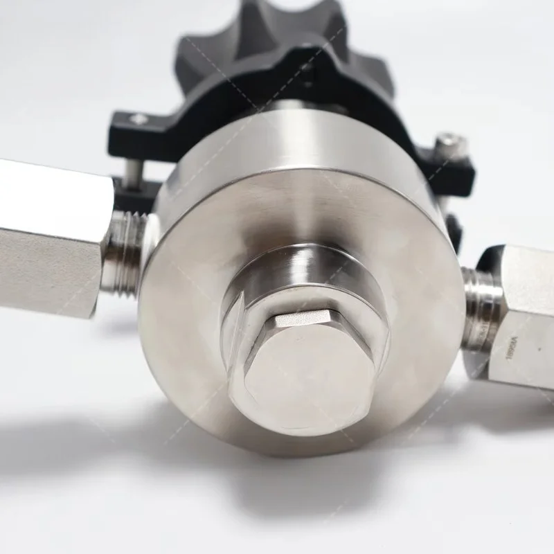 نوع المنظم 3750PSI في 0-600 رطل لكل بوصة مربعة خارج 316 منظم ضغط من الفولاذ المقاوم للصدأ 1/2IN NPT #6