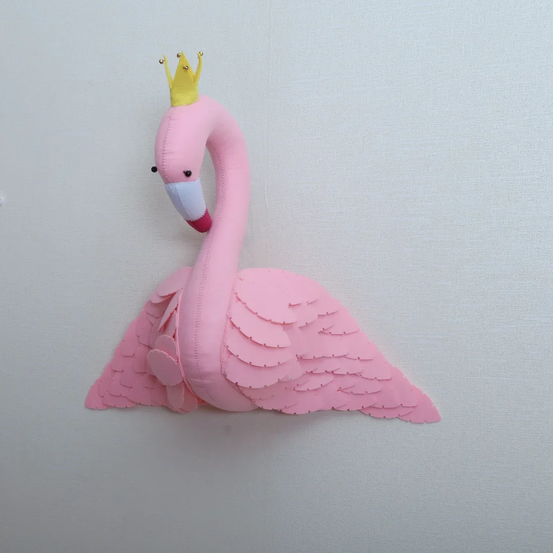 Leuke Handgemaakte Roze Kroon Swan Muur Decor Gevulde Pop Speelgoed 3D Dierenkop Speelgoed Muur Opknoping Flamingo Decor Babykamer muur Kunstwerk