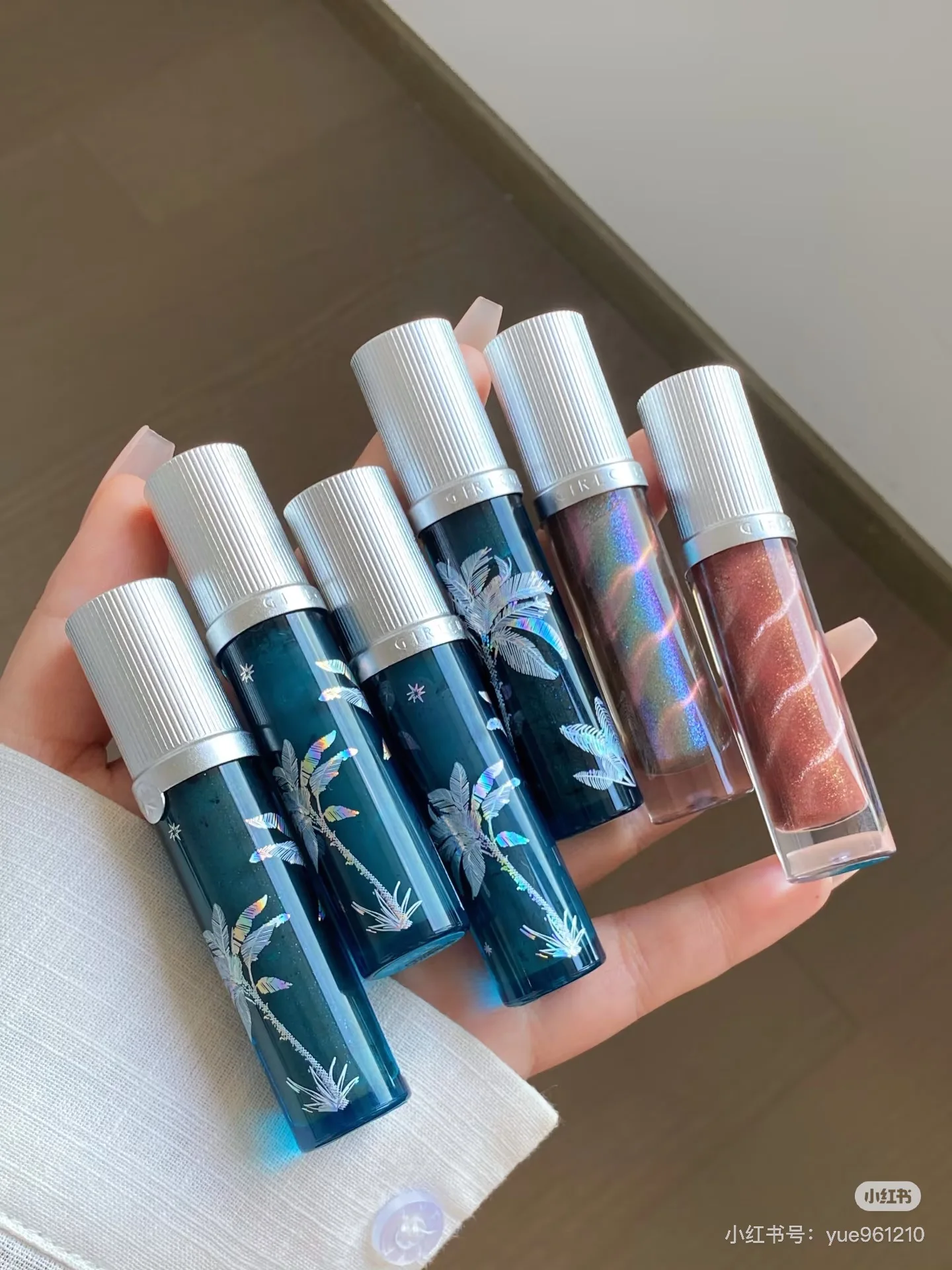 Girlcult Nanyang Holiday Cosmetic Allin Lip Gloss Blush Highlighter Multi-Purpose Cream Contour Makeup Set