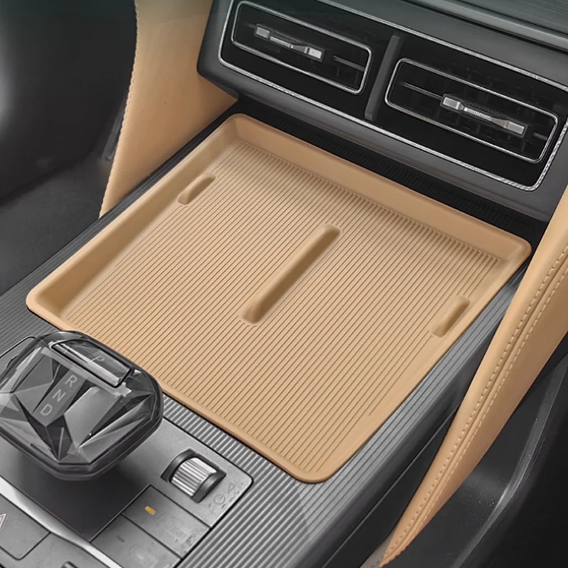 

For BYD SONG L DM-i 2025 Silicone Pad for Central Control Wireless Charging Panel Protective Pad Car Interior Accessories