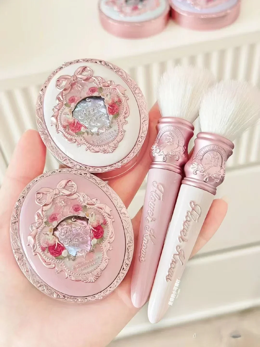 Flower Knows Midsummer Night Series 2PCS Spot Makeup Brush Wool Fluffy Brush Conditioning Makeup Tool