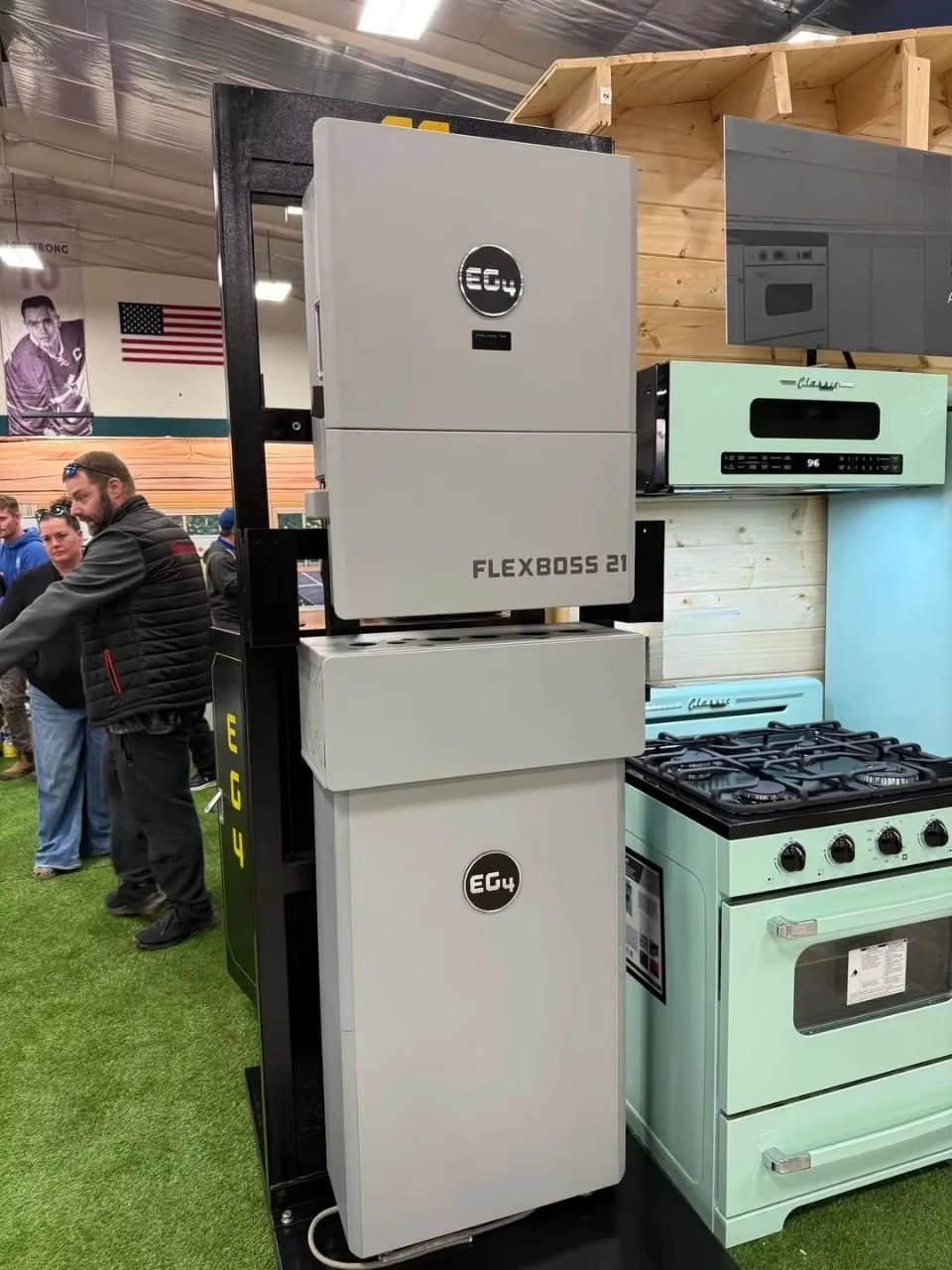 Co mpl ete Solar Power System 7,38 kW Sol-Ark 15K + Lithium-Batteriebank18 x 410 W Mono-Solarmodule CE