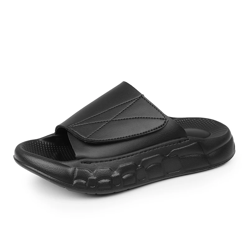 

New men's sandals, large-sized slippers, fashionable and casual beach shoes, summer fashion family bathroom men's shoes