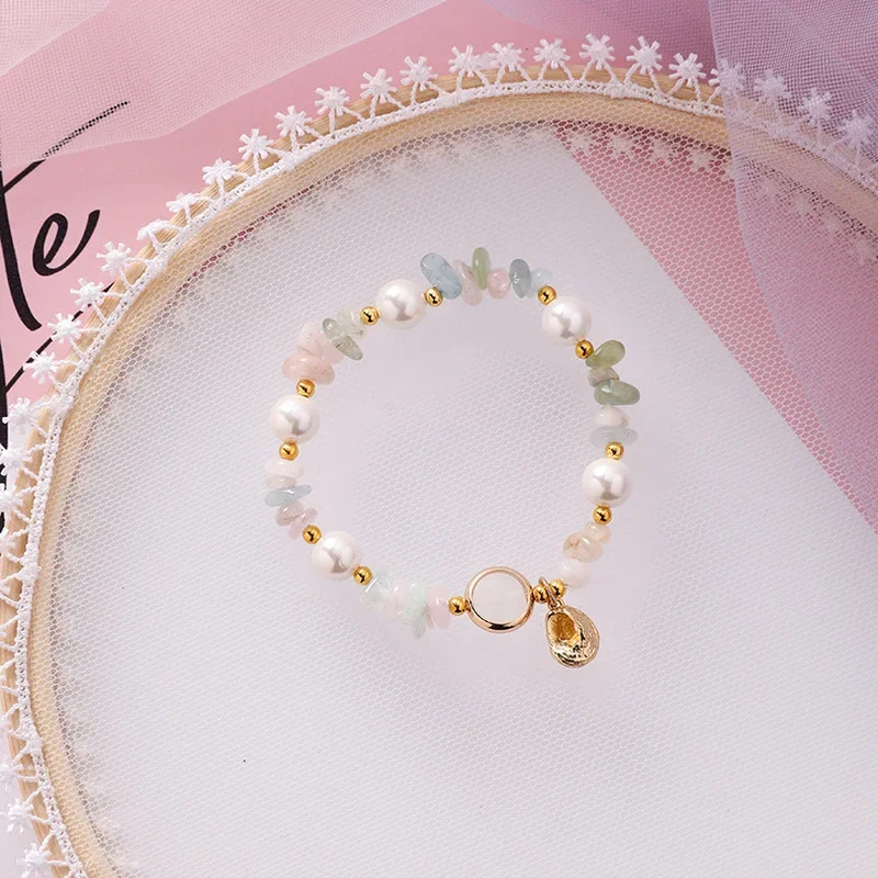 Minar-pulsera Bohemia con dijes irregulares para mujer, brazalete elástico de perlas de imitación, joyería de playa, verano, 2024