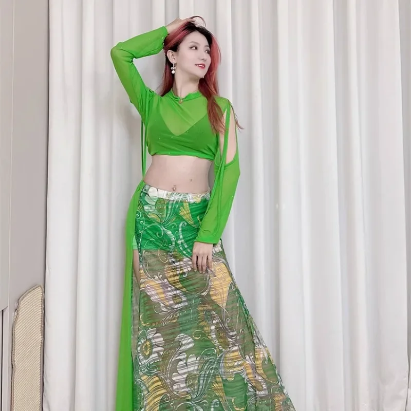 Trajes de dança do ventre personalizados, roupa de prática verde esmeralda com top de gaze de água prateada e saia impressa, traje de dança oriental
