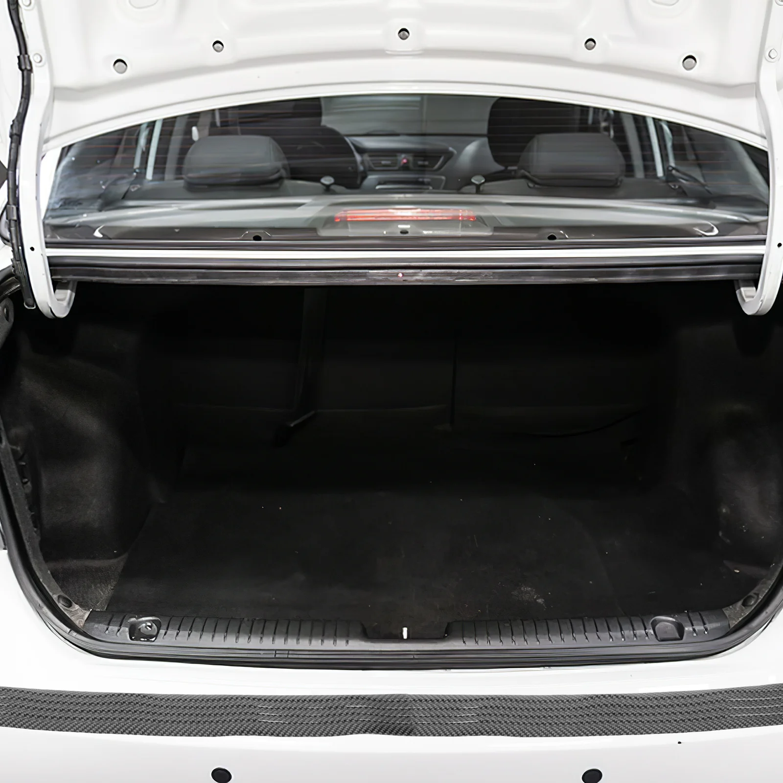 

Car Rear Protector Strip 90Cm Flexible Anti-Scratch Bumper Guard Trim For Trunk Durable Crash Proof Universal Fit Soft Material