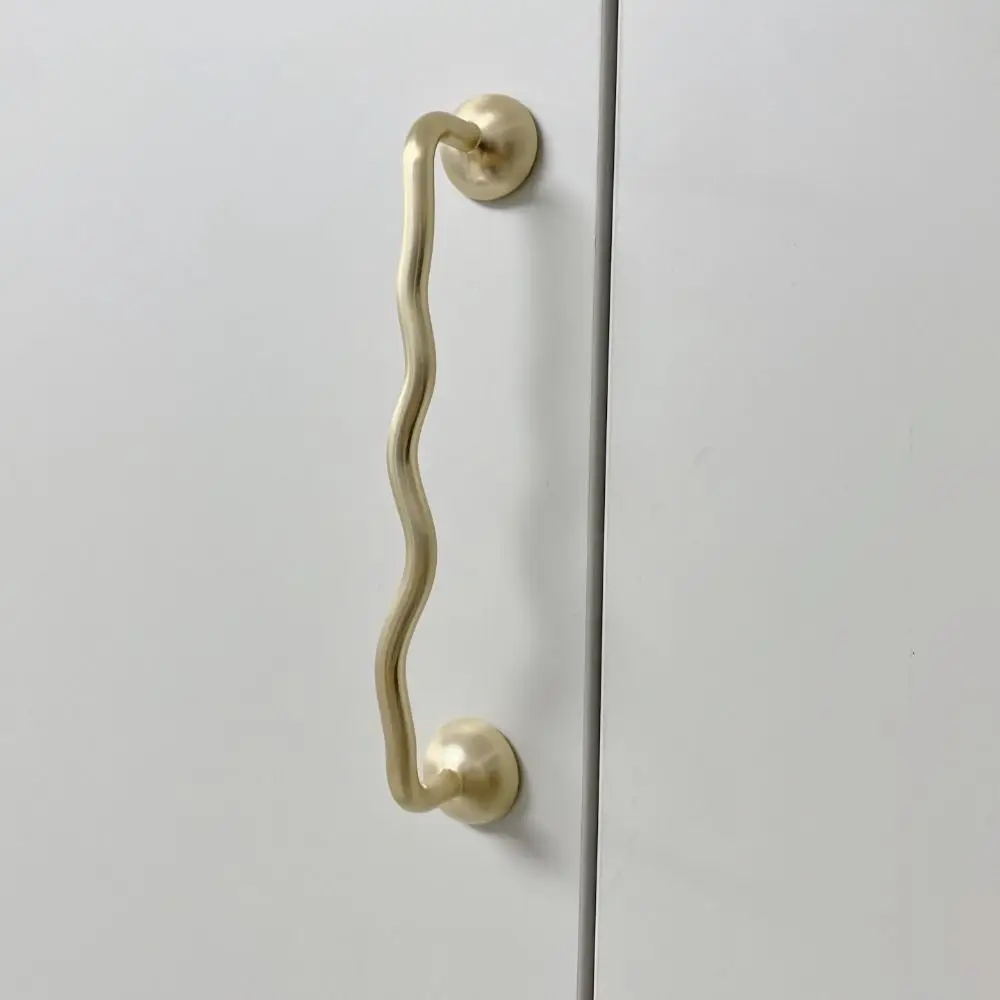 Zinc Alloy Cabinet Door Handles Bright Silver Irregular Shape Furniture Knobs Modern Minimalist Wave Shaped Cabinet Bar Pulls